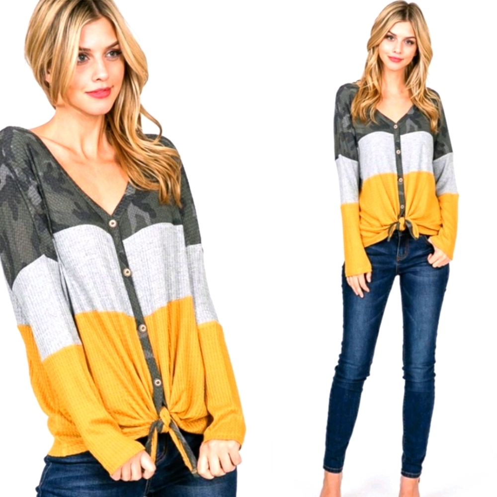Giftable Waffle Knit Pullover Camo Colorblock NWT